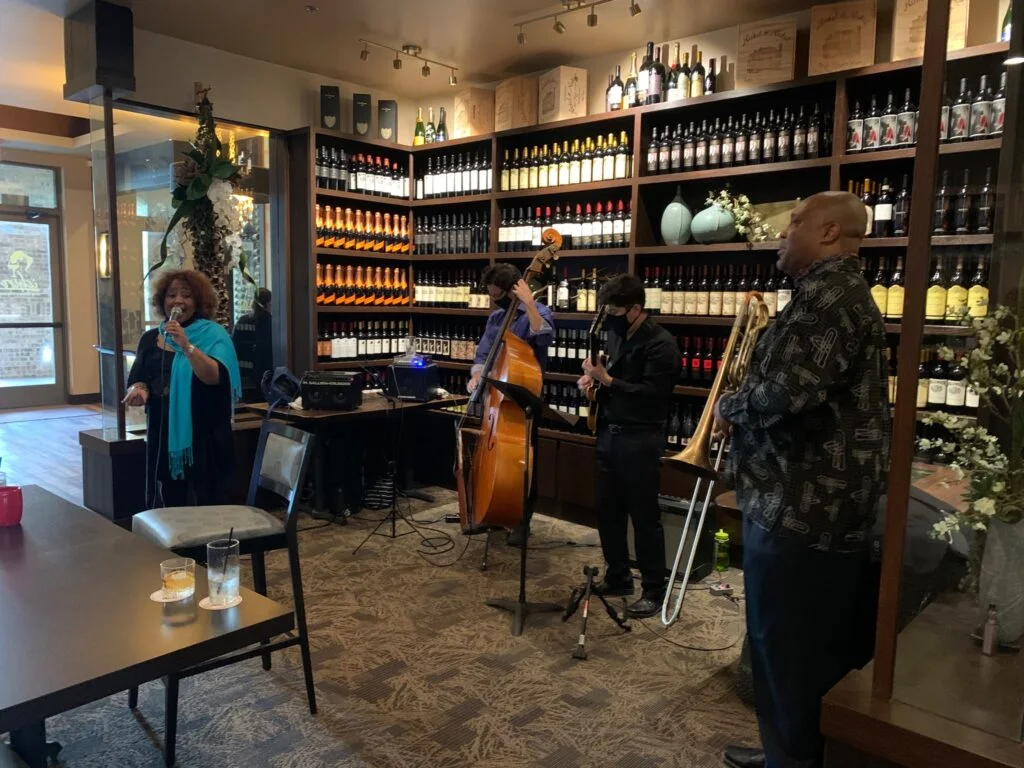Ichiro Asian Bistro & Wine Bar, business photo 2